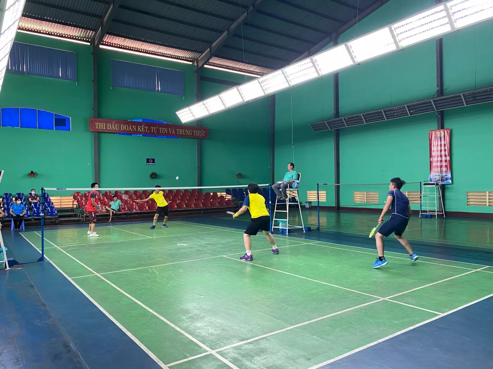Sân cầu lông Vietsovpetro