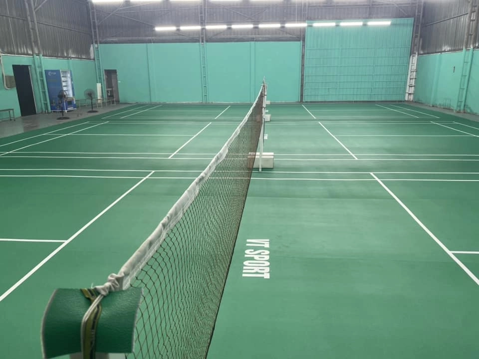 Không gian sân cầu lông VT Sport