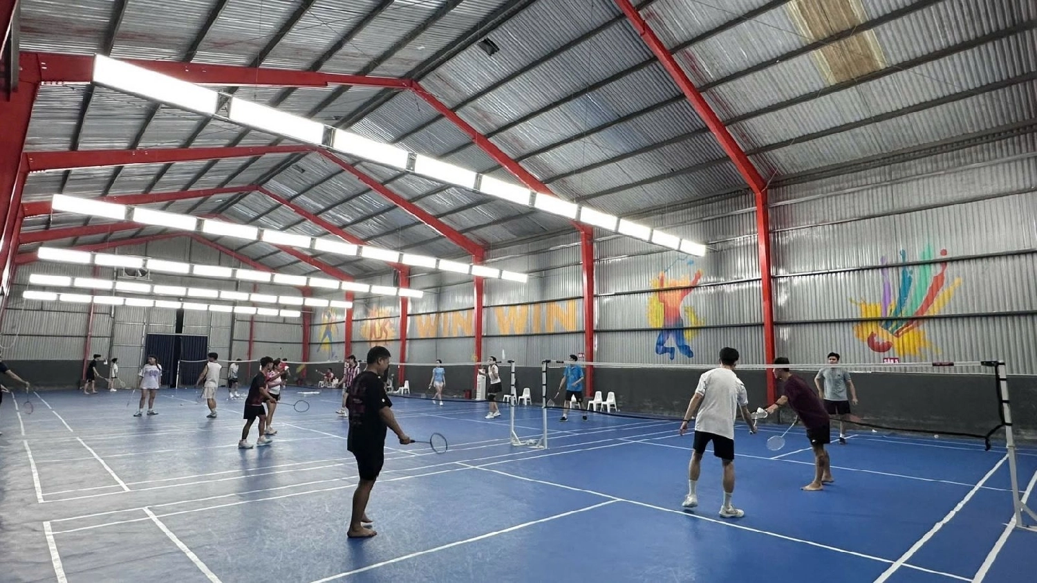 Những dịch vụ tại sân cầu lông Win Win