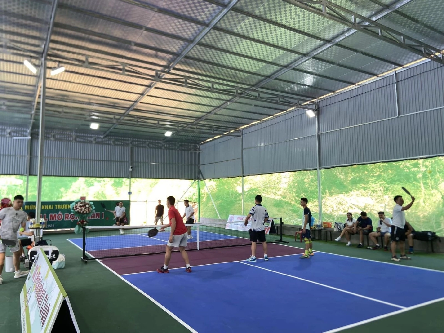 Các dịch vụ tiện ích của sân CK's Pickleball