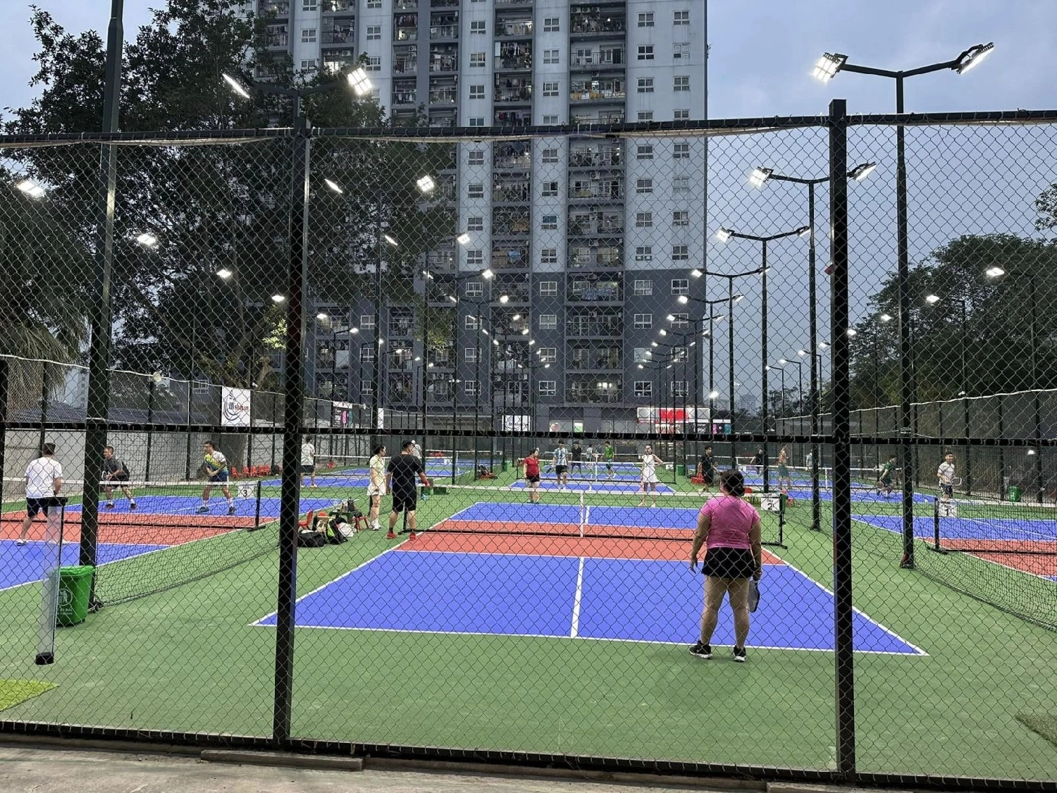 Các dịch vụ tiện ích của sân Pickleball 163 Trần Hoà