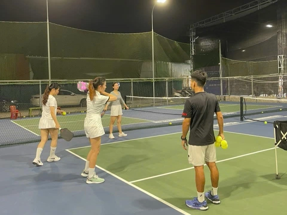 Các dịch vụ tiện ích của sân Pickleball 182 Đình Thôn