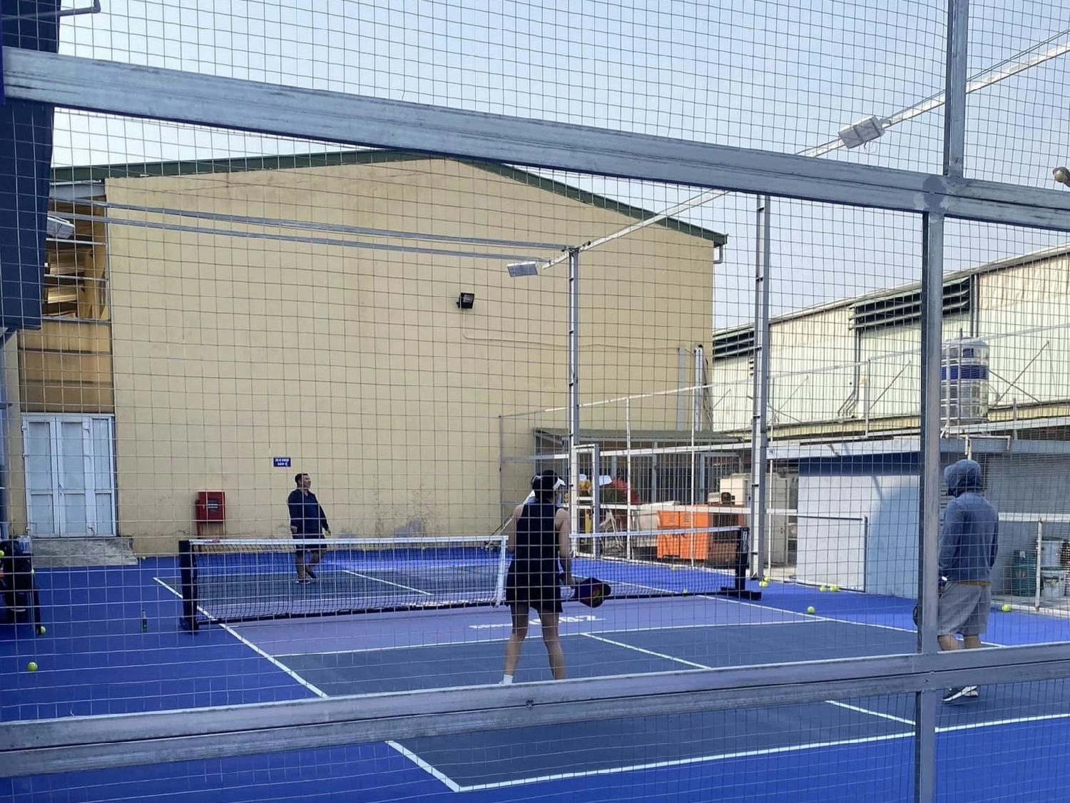 Các dịch vụ tiện ích của sân Pickleball 1982