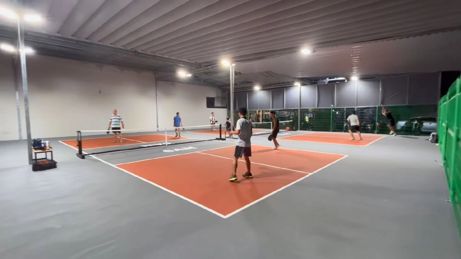 Các dịch vụ tiện ích của sân Pickleball 6AM