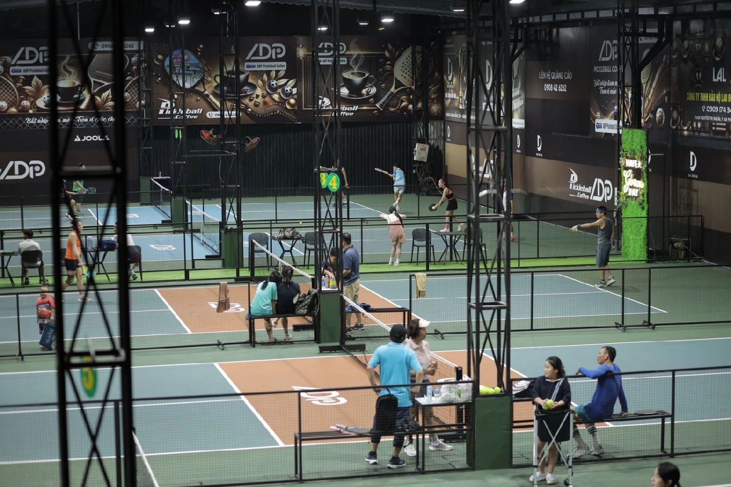 Không gian sân sân pickleball ADP Tân Bình