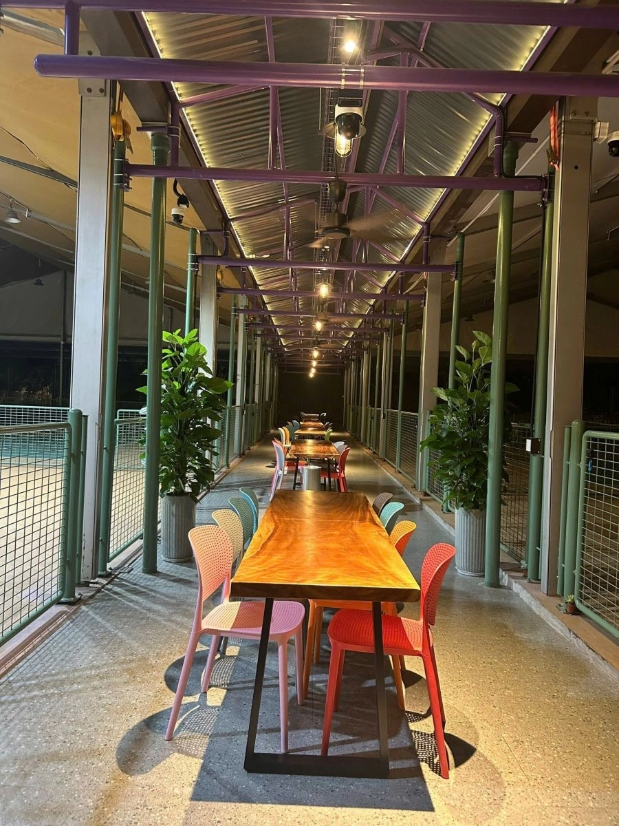 Dịch vụ nghỉ ngơi tại sân pickleball Avenue