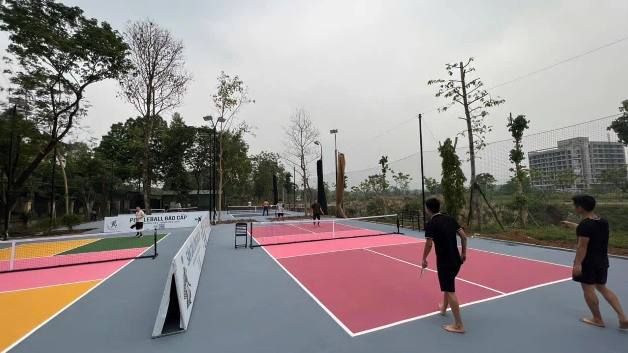 Sân Pickleball Bao Cấp Hola