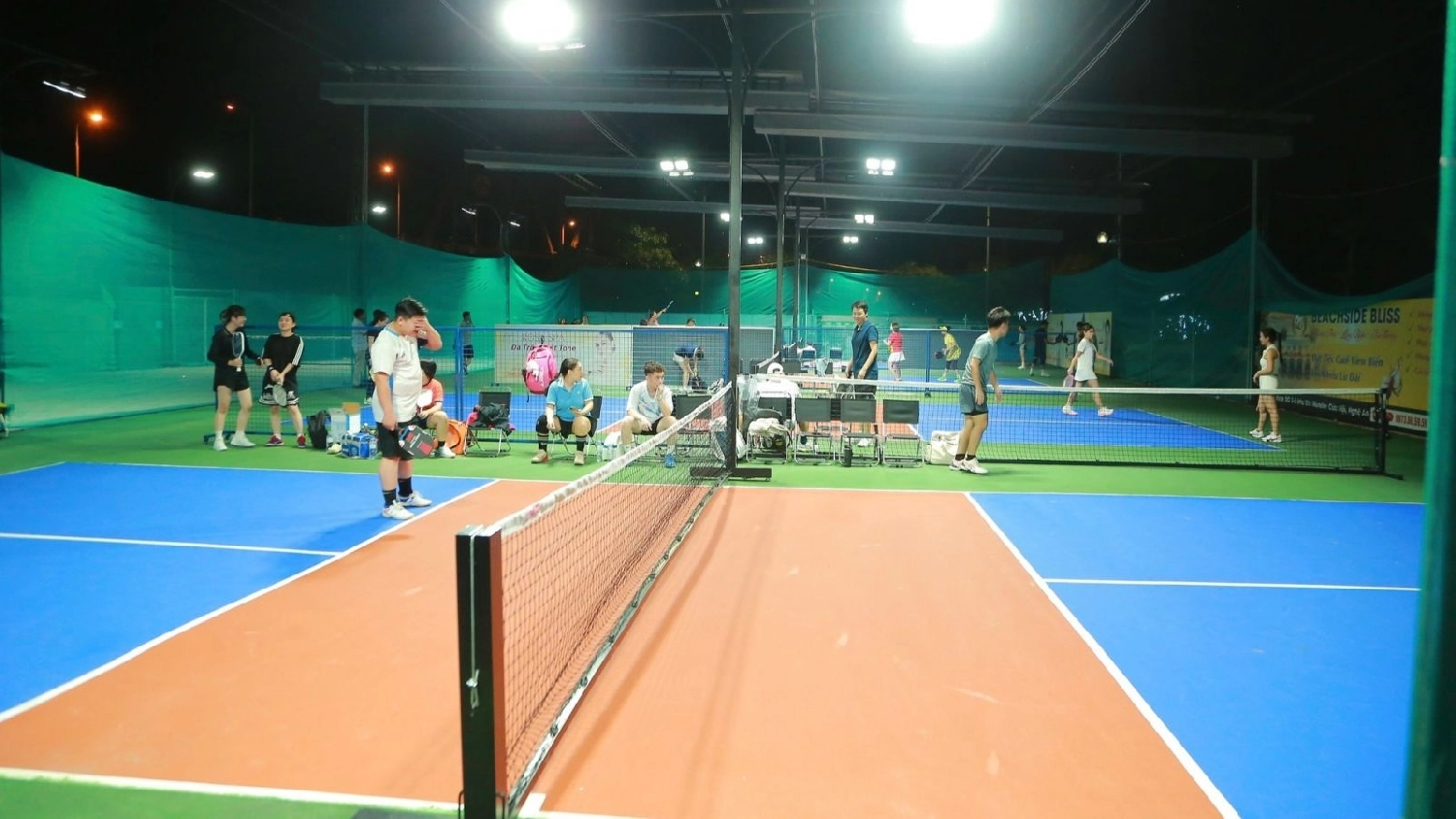 Các dịch vụ tiện ích của sân Pickleball Bến Thuỷ