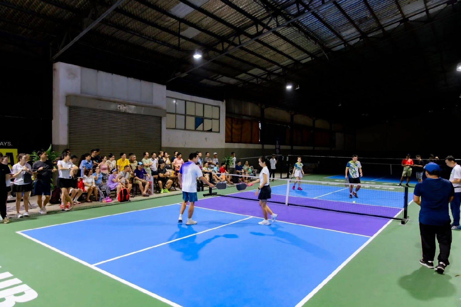 Không gian sân pickleball club 21 hồ chí minh