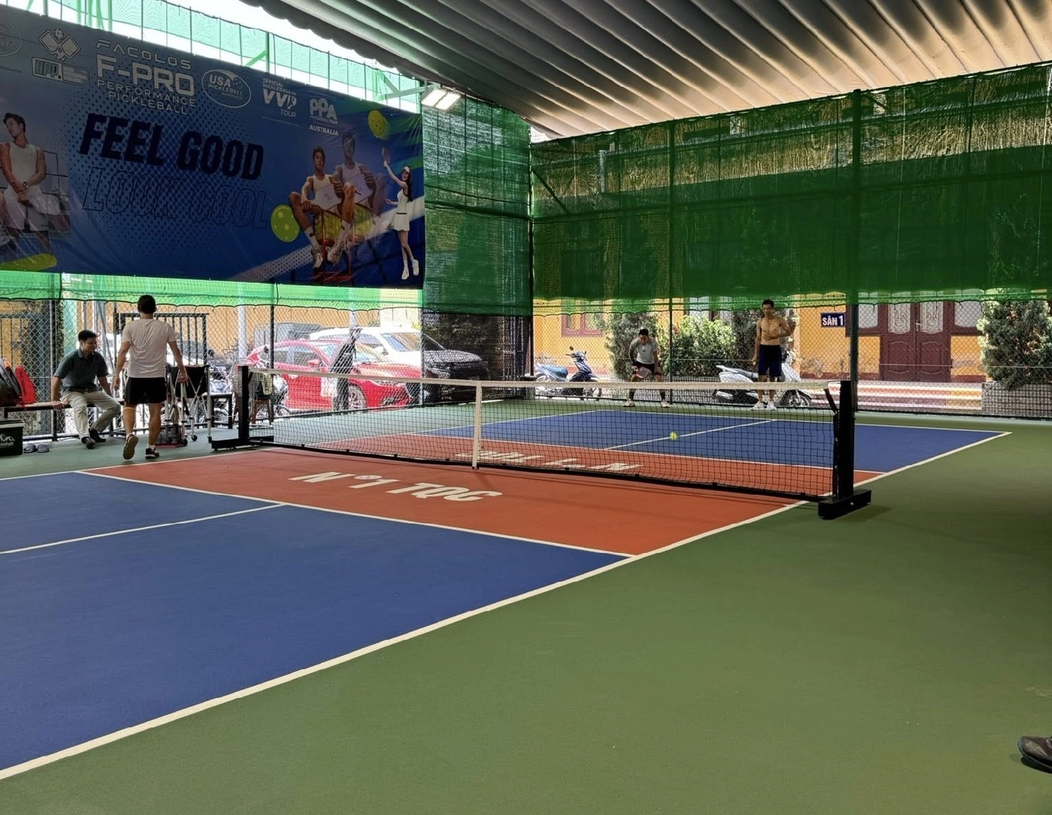 Sân Pickleball Cổng B Ga Hà Nội