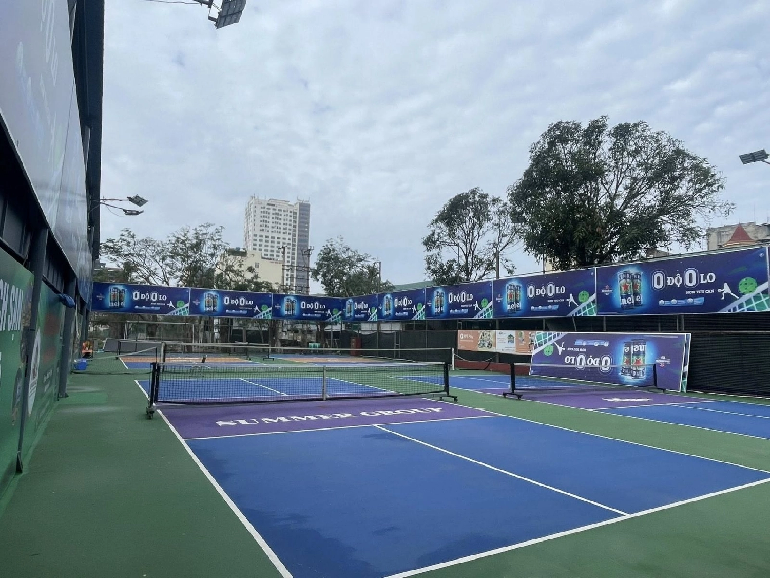 Mặt sân pickleball tại sân pickleball cửa lò