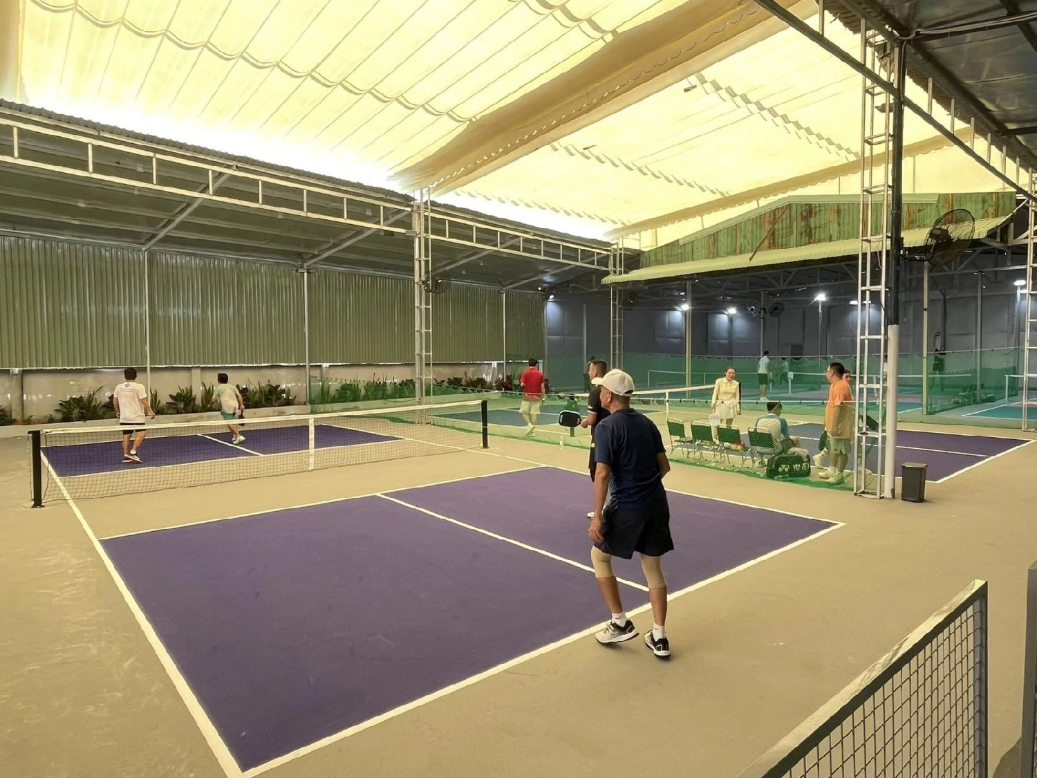 Các dịch vụ tiện ích của sân Pickleball Đào Trí