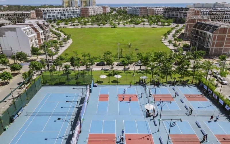 Không gian sân chụp từ trên cao