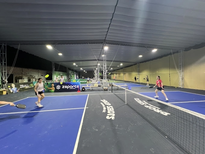 Các dịch vụ tiện ích của sân Pickleball Drop Shots