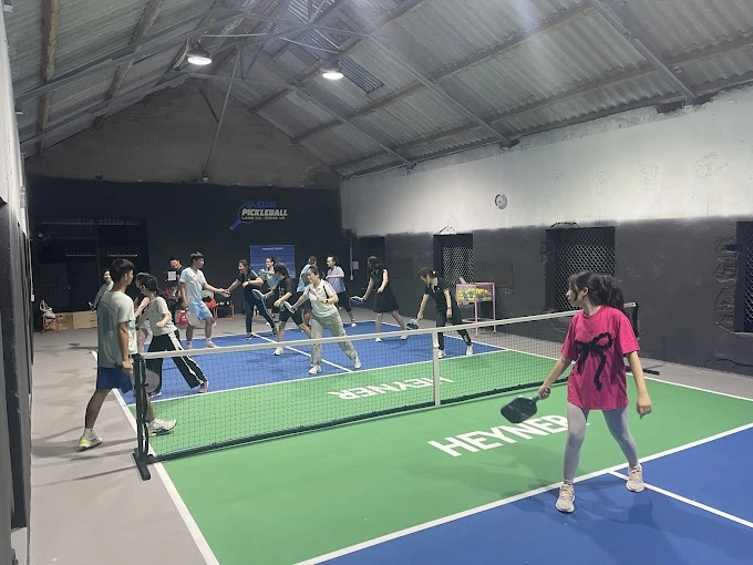 Các dịch vụ tiện ích của sân Pickleball Giảng Võ