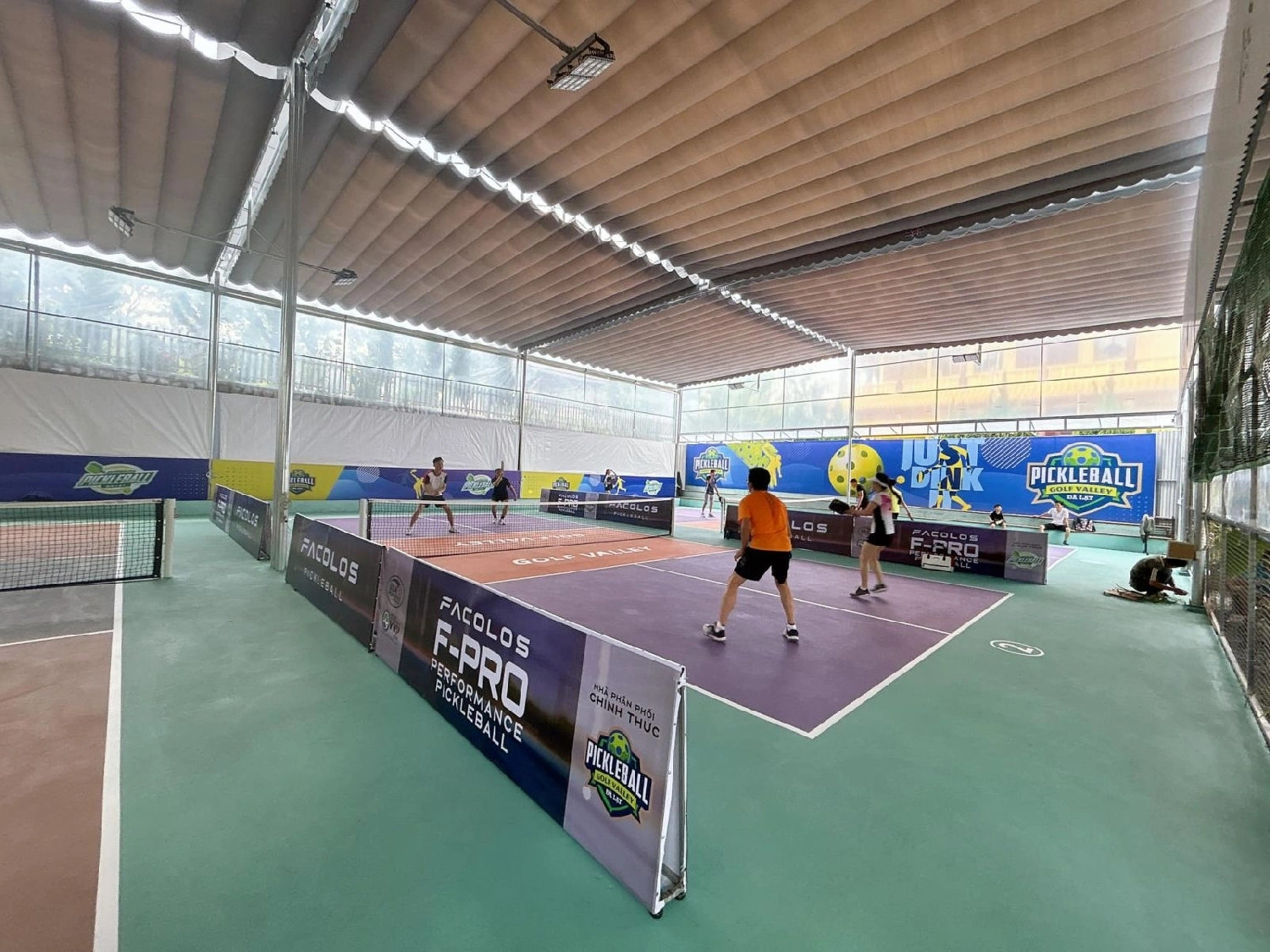 Các dịch vụ tiện ích của sân Pickleball Golf Valley