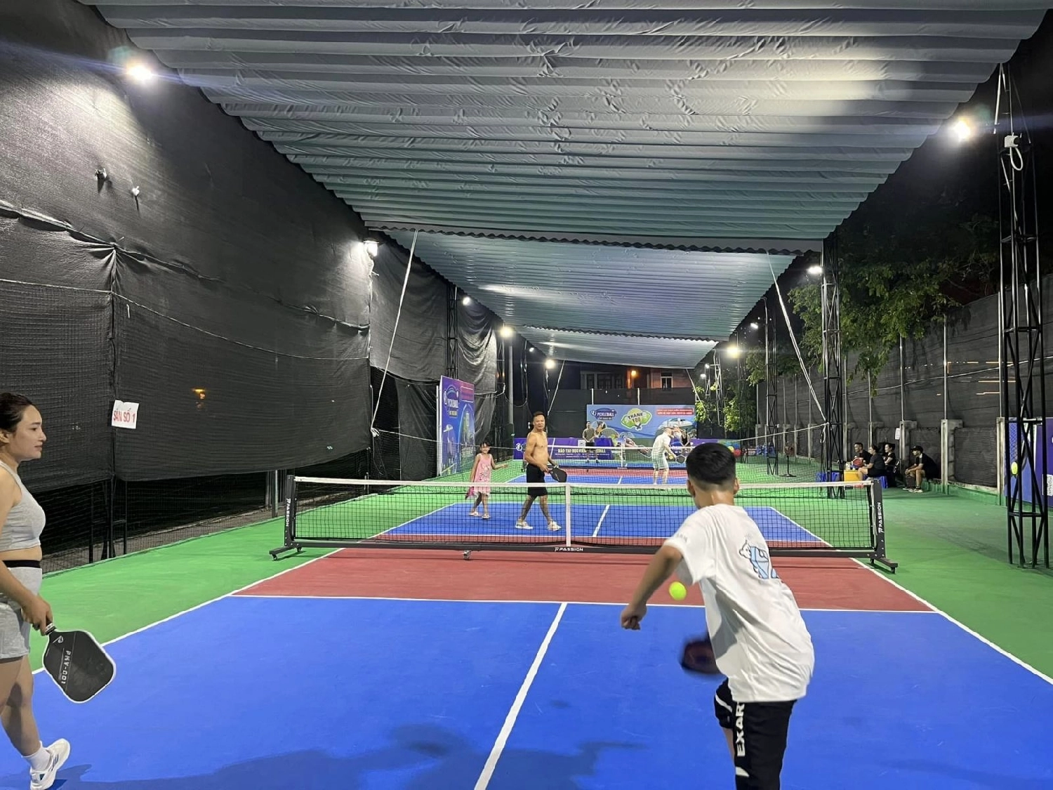 Giá thuê sân Pickleball Hồ Thạch Bàn