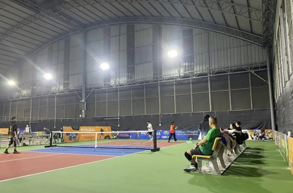 Các dịch vụ tiện ích tại sân Pickleball Hoàng Ngân