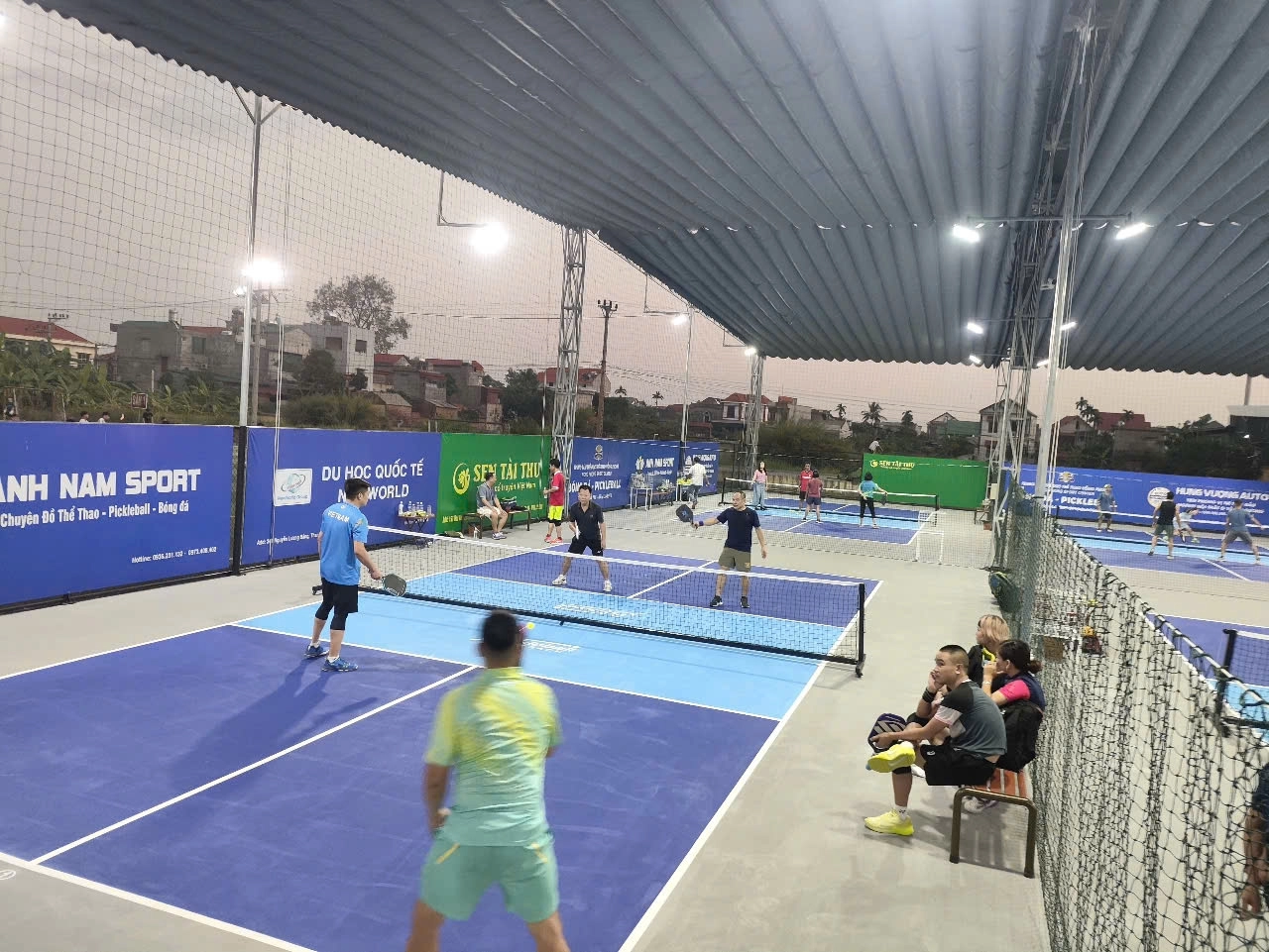 Sân Pickleball Hồng Phong