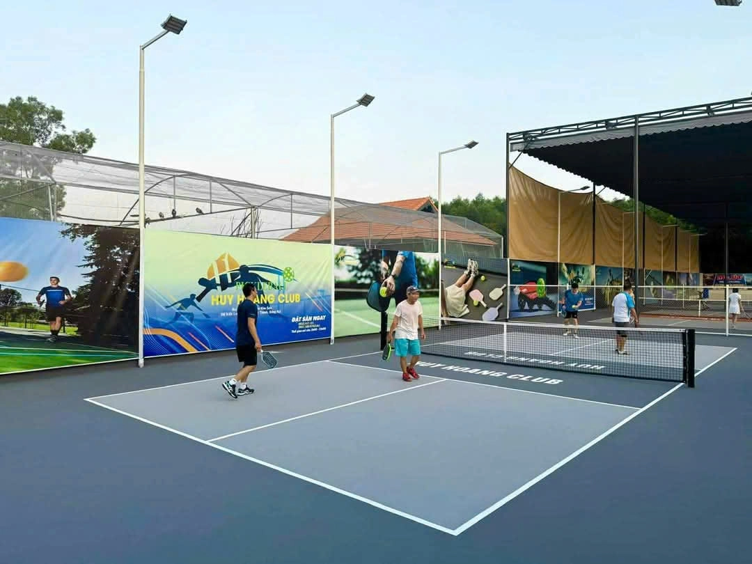 Các dịch vụ tiện ích của sân Pickleball Huy Hoàng