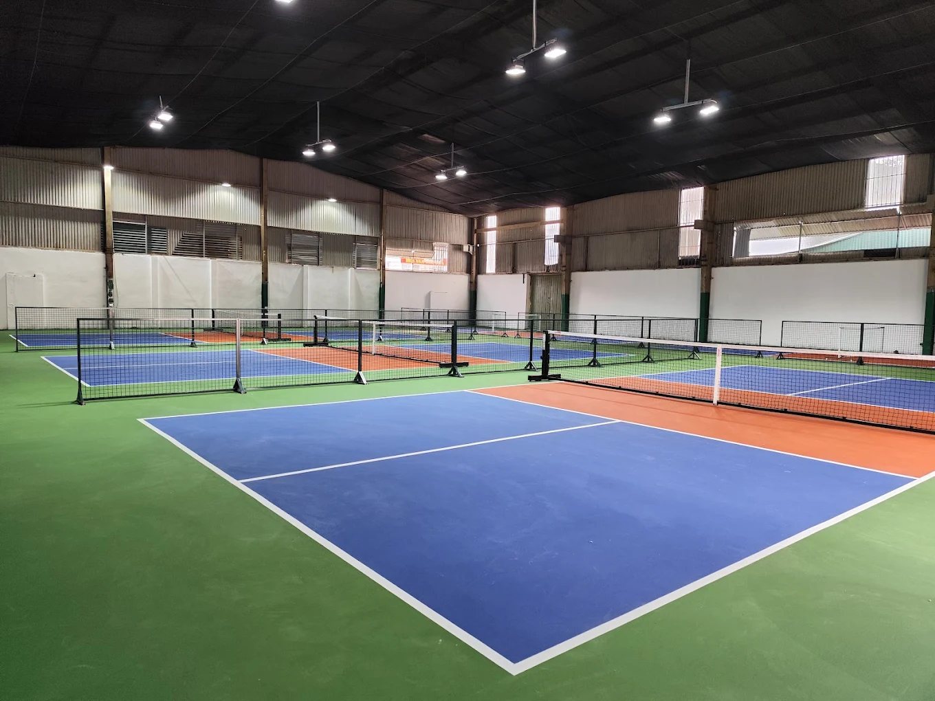 Sân Pickleball Hena Club Hoài Đức