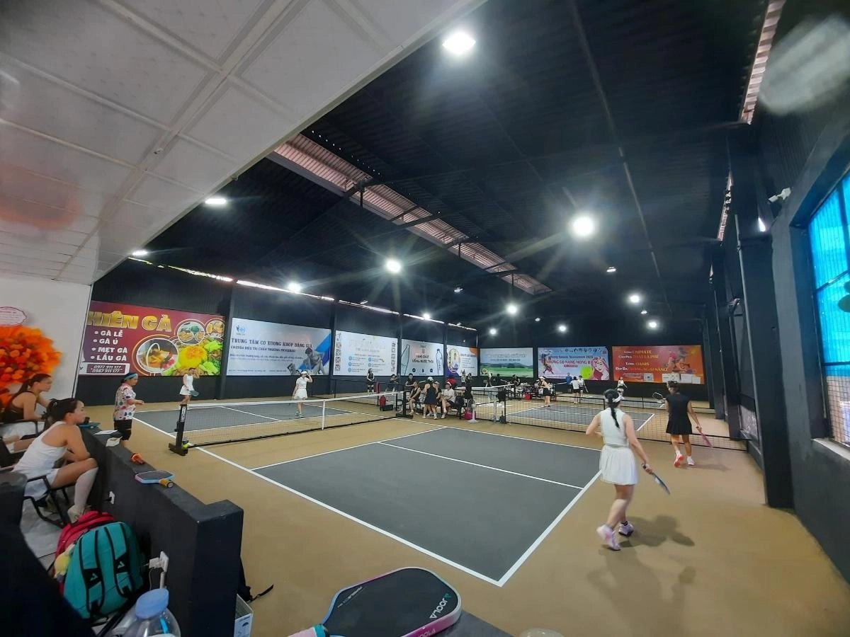 Sân pickleball iec gồm 3 cụm sân chất lượng