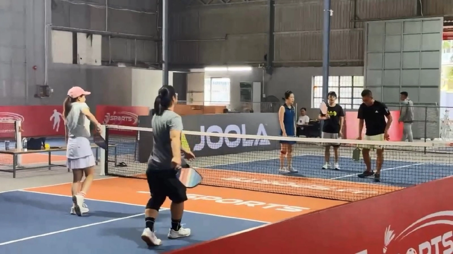 Các dịch vụ tiện ích của sân Pickleball JJ Sports