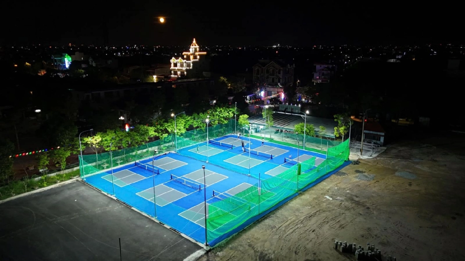 Sân Pickleball Lạc Quần