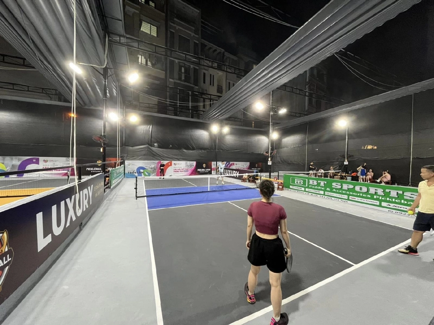 Các dịch vụ tiện ích sân Pickleball Luxury