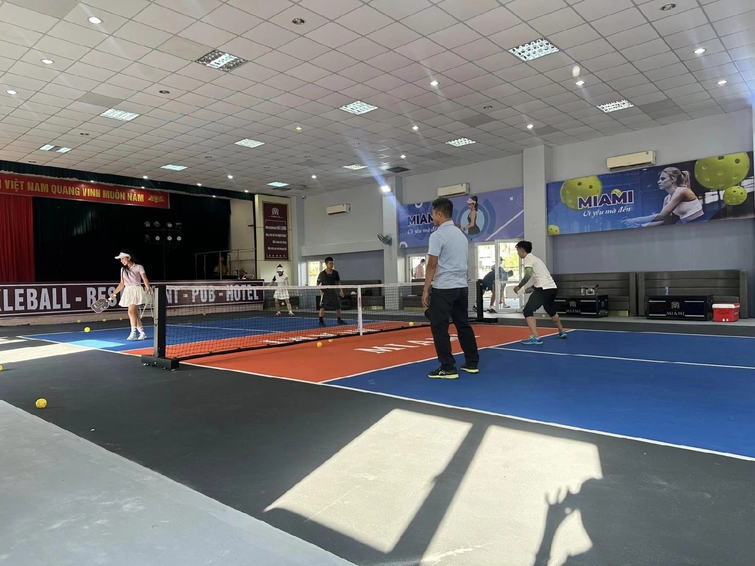 Các dịch vụ tiện ích của sân Pickleball Miami