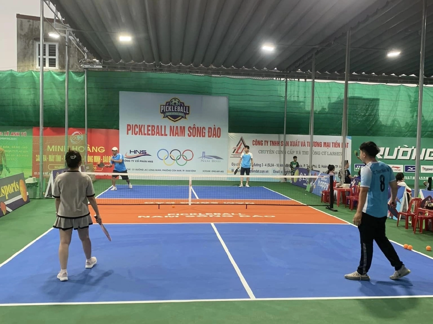 Các dịch vụ tiện ích của sân Pickleball Nam Sông Đào