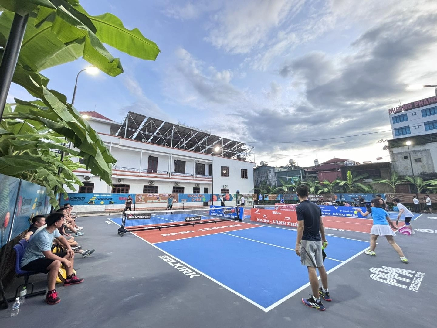 Sân Pickleball Naro Làng Thái