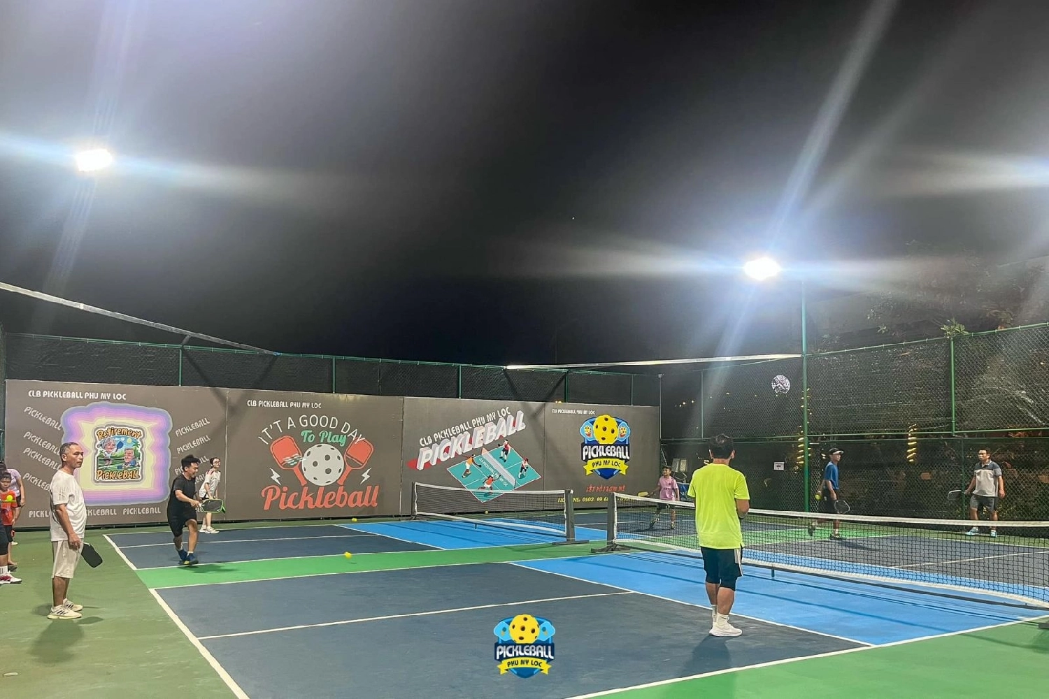 Các dịch vụ tiện ích của sân Pickleball Phú Mỹ Lộc