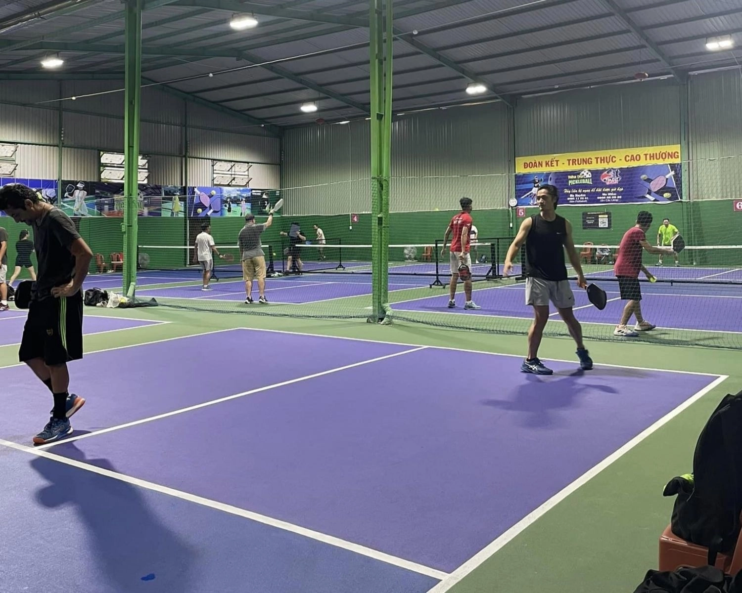 Các dịch vụ tiện ích của sân Pickleball PinPon