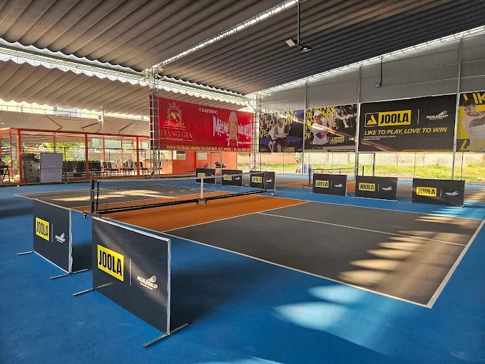 Sân Pickleball Hoàng Gia