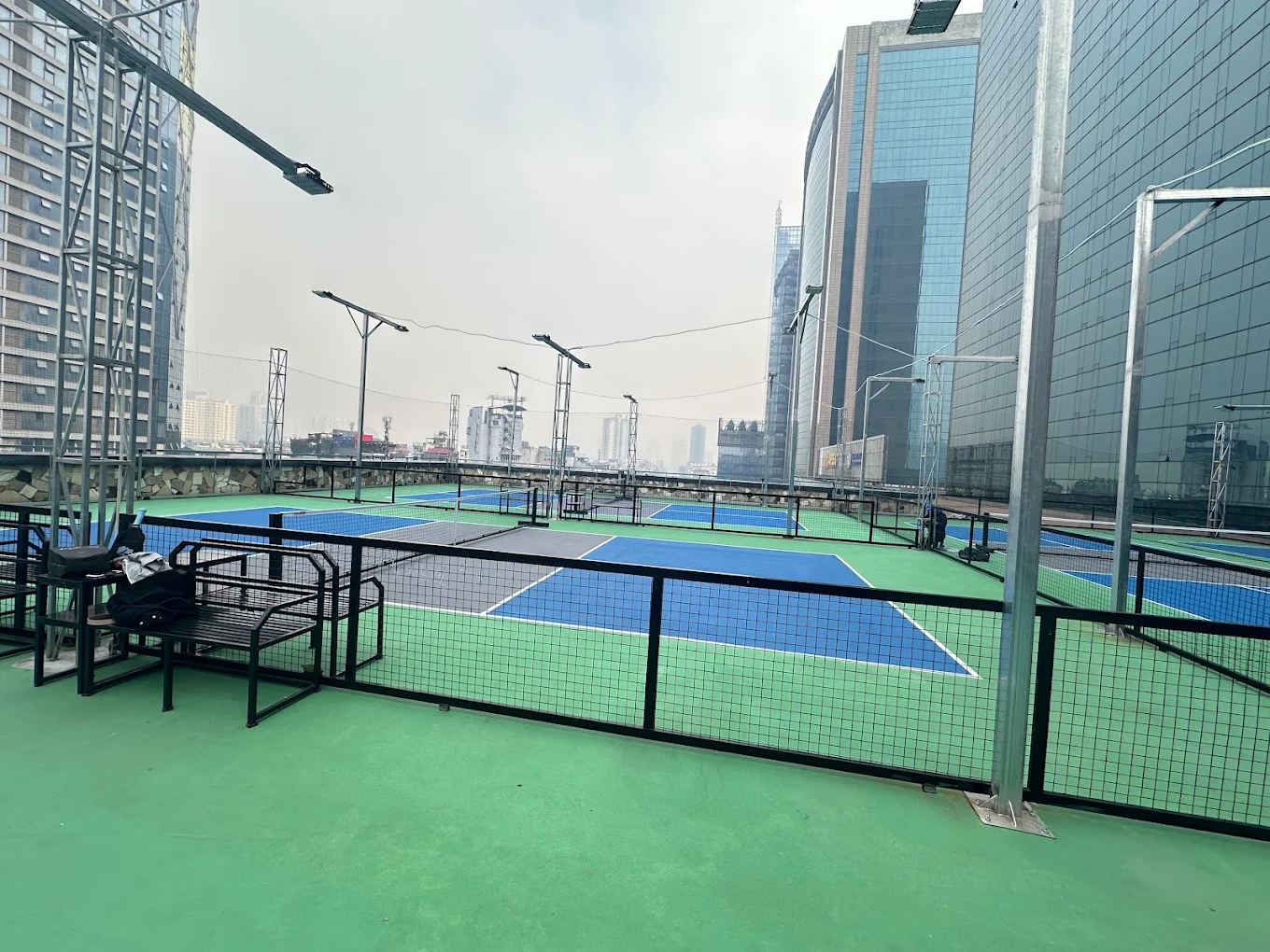 Sân Pickleball Rooftop