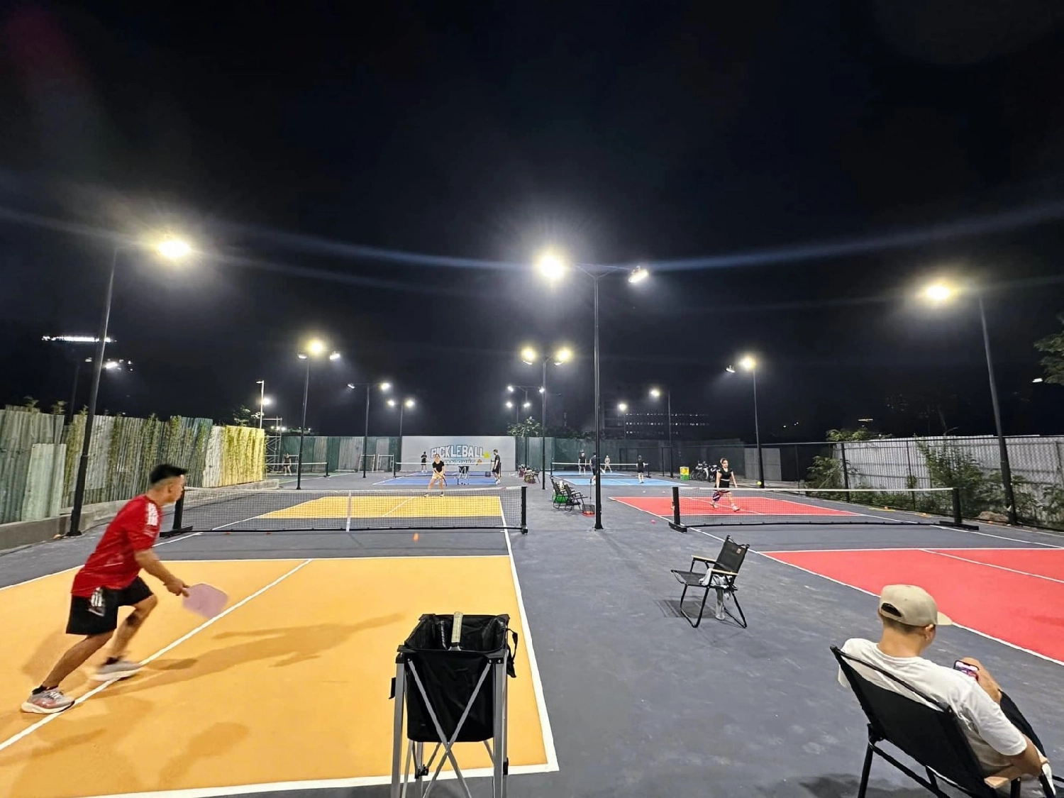 Sân Pickleball Vạn Phúc