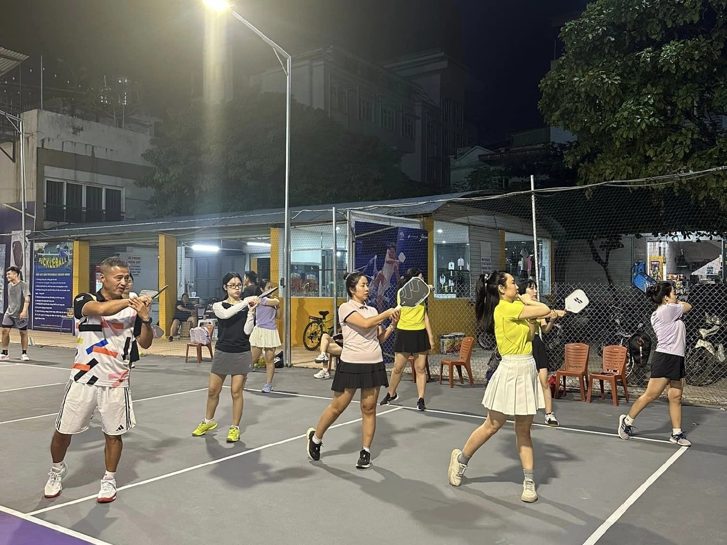 Các dịch vụ tiện ích của sân Pickleball Quang Minh