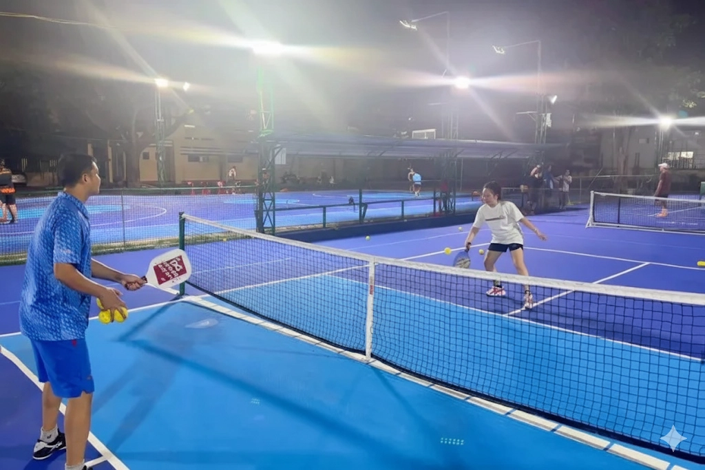 Sân Pickleball THPT Trần Quốc Tuấn