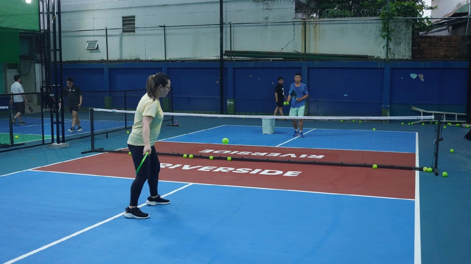 Các dịch vụ tiện ích của sân Pickleball RiverSide