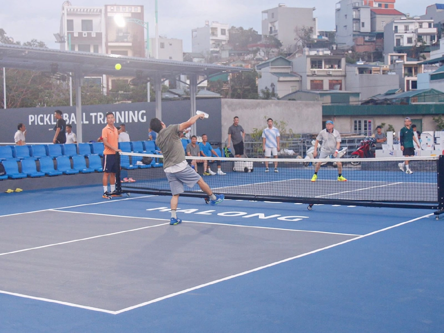 Các dịch vụ tiện ích của sân Pickleball TCT