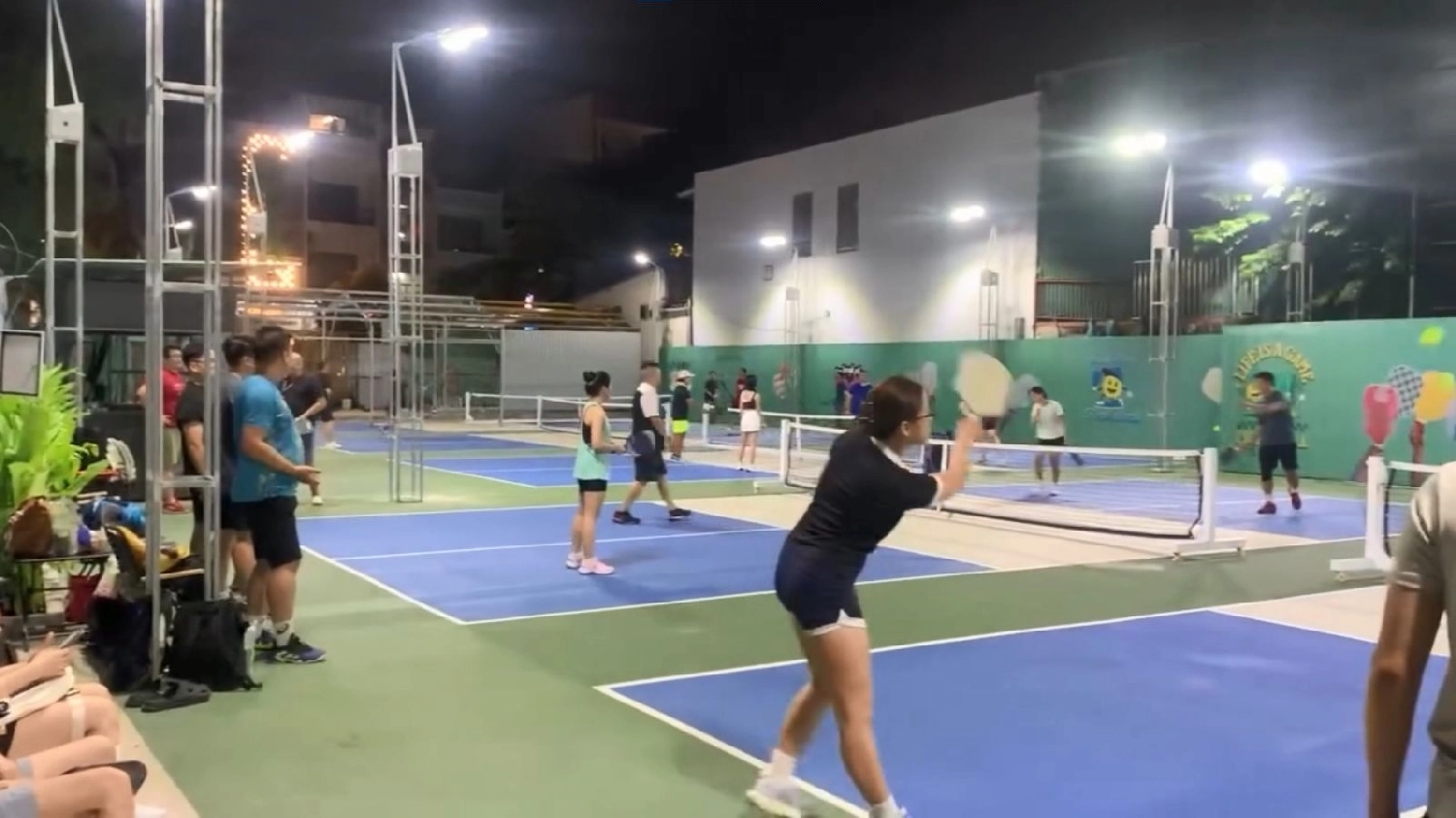 Các dịch vụ tiện ích của sân Pickleball Thảo Điền