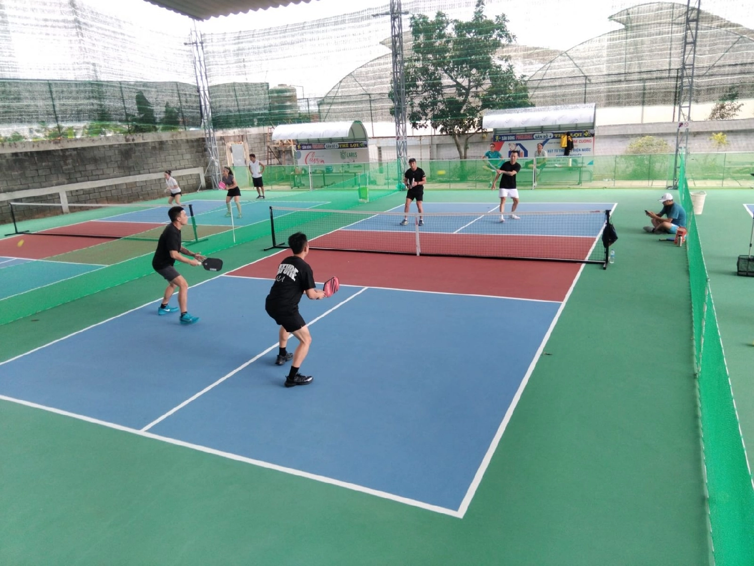 Các dịch vụ tiện ích của sân Pickleball Thế Lợi