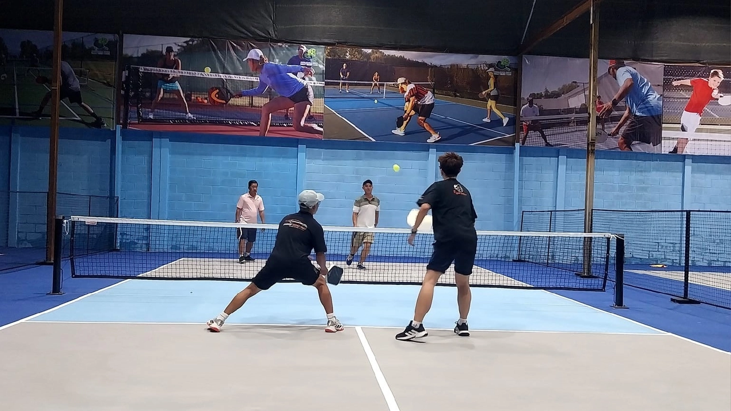 Các dịch vụ tiện ích của sân Pickleball TTC