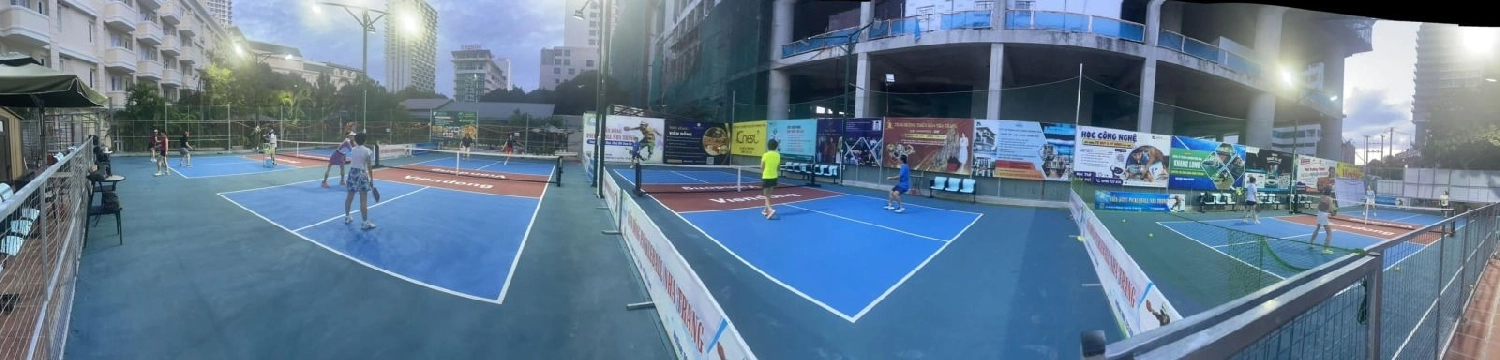 Các dịch vụ tiện ích của sân Pickleball Viễn Đông