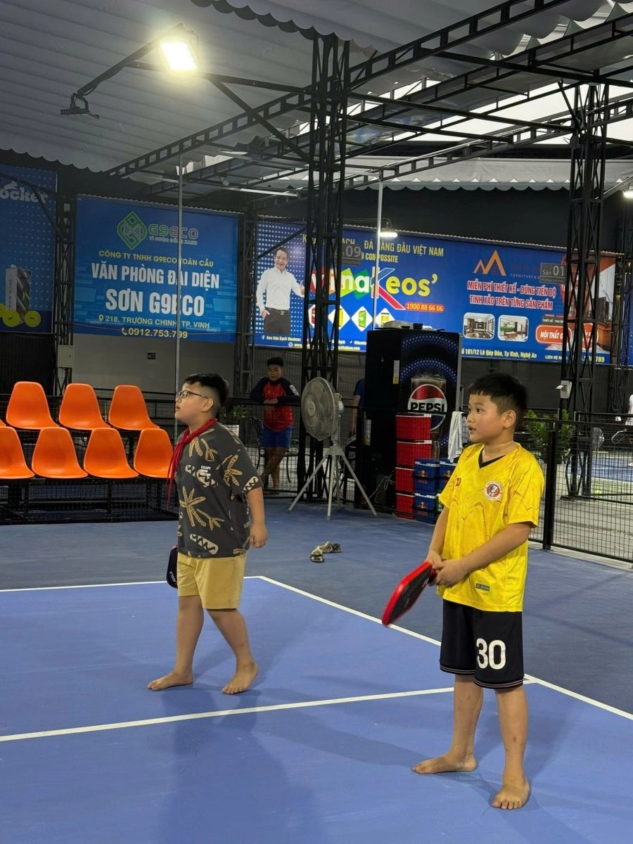 Sân pickleball Việt Hưng