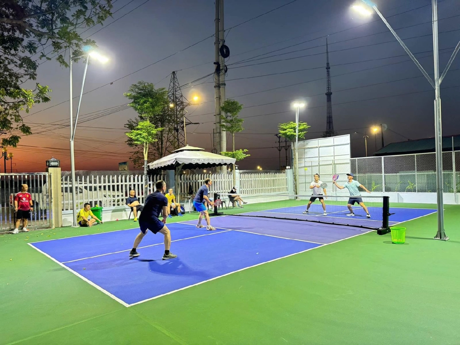 Giá thuê sân Pickleball Vifoco