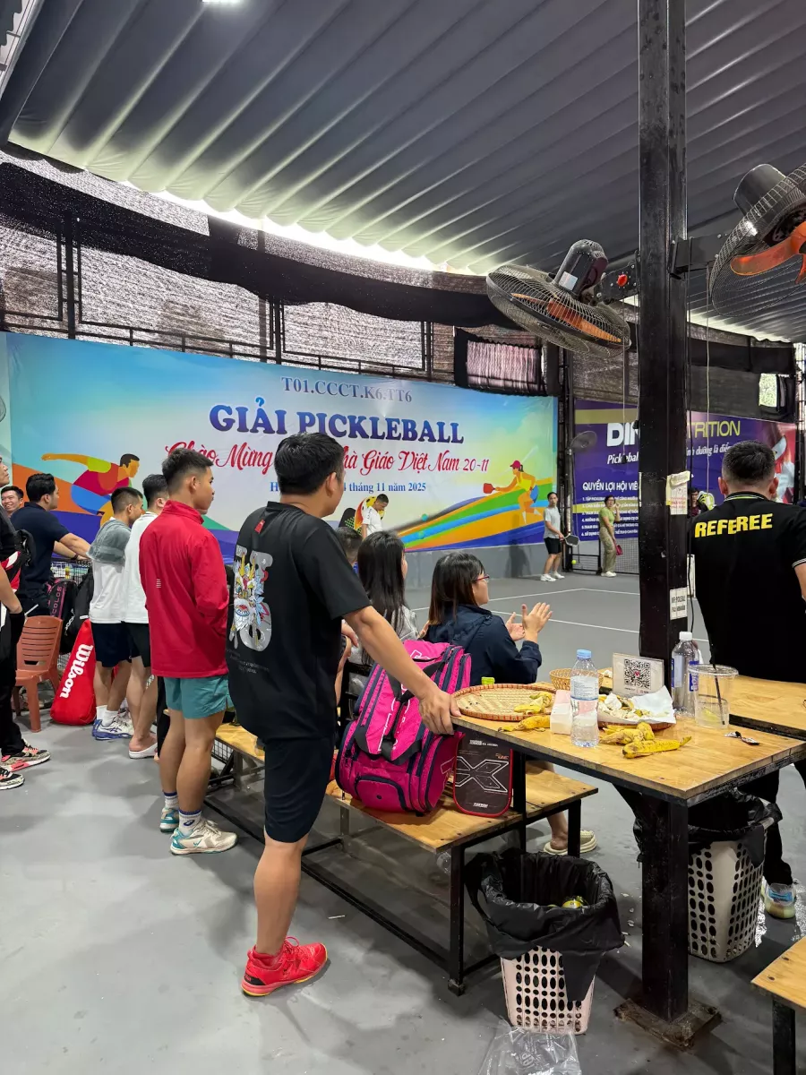 Không gian sân pickleball yên phúc - phúc la
