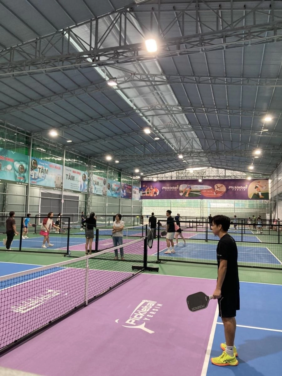 Sân pickleball Yersin Đà Lạt cung cấp đầy dịch vụ