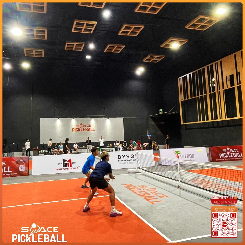 Các dịch vụ tiện ích của sân Space Pickleball